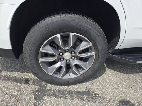 Used 2023 Chevrolet Tahoe LT w/ LT Signature Package AWD/4WD image 19