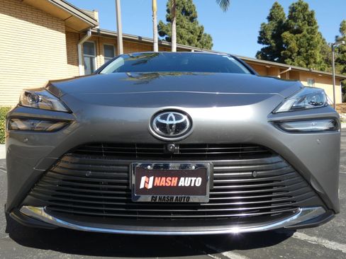 Used 2023 Toyota Mirai image 18