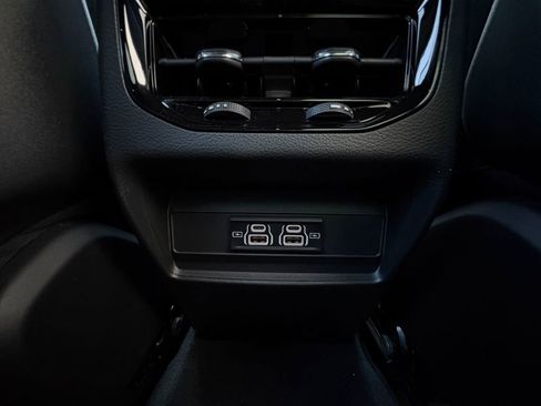 New 2026 Jeep Grand Cherokee Laredo image 5