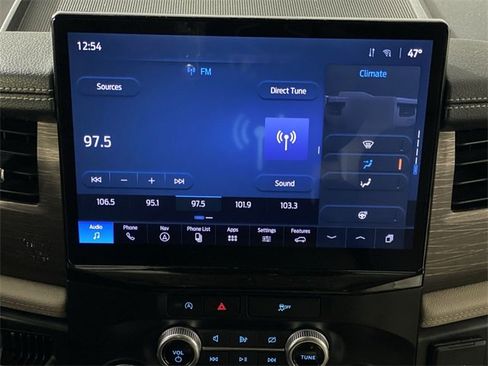 Used 2024 Ford Expedition Limited image 12