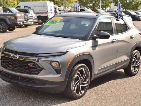 Used 2024 Chevrolet TrailBlazer RS image 4