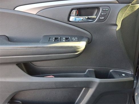 Used 2022 Honda Ridgeline RTL-E image 12