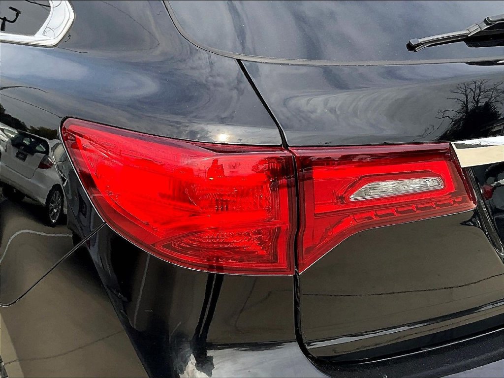 Used 2016 Acura MDX w/ Technology Package AWD/4WD image 23