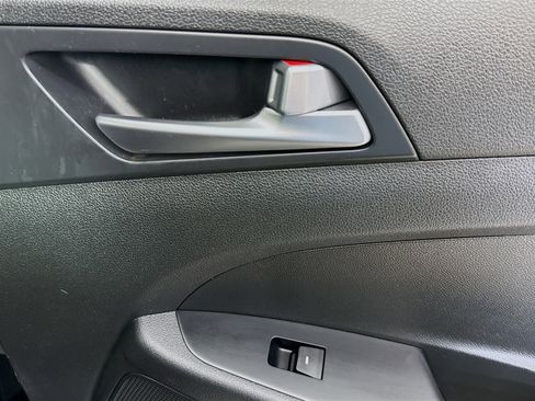 Used 2017 Hyundai Tucson SE image 51