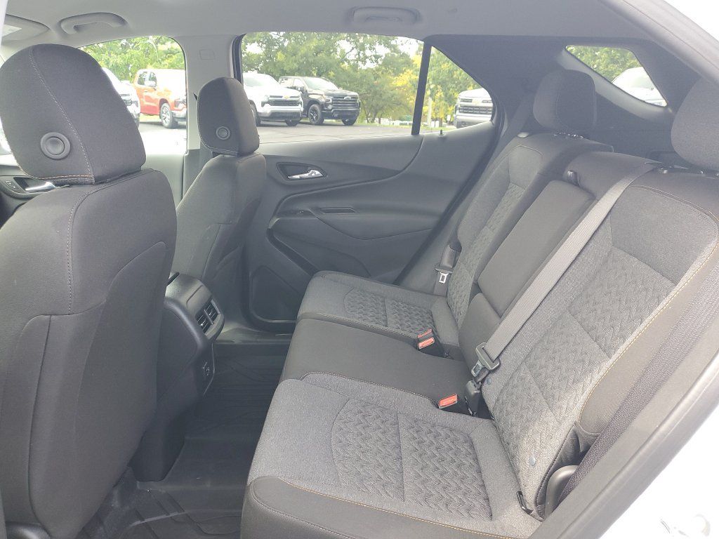 Used 2024 Chevrolet Equinox LT w/ LPO, Floor Liner Package FWD image 27