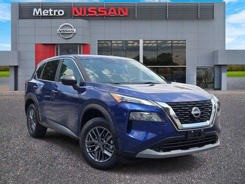 Certified 2023 Nissan Rogue S FWD image 1