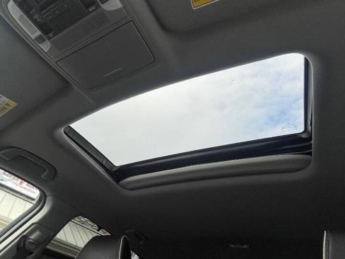 Used 2017 Acura MDX SH-AWD w/ Advance Package image 34