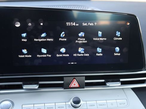 Used 2025 Hyundai Elantra Limited w/ Cargo Package image 17