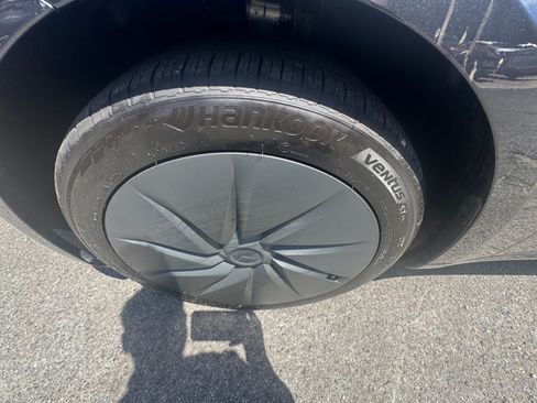 Used 2025 Tesla Model 3 RWD image 29