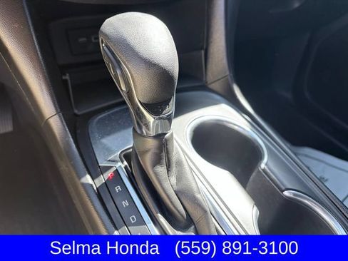 Used 2022 Chevrolet Equinox LT FWD image 21