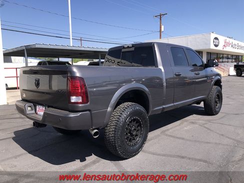 Used 2018 RAM 2500 Laramie w/ Sport Appearance Group AWD/4WD image 9