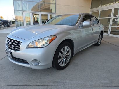 Used 2014 INFINITI Q70 3.7 w/ Premium Package