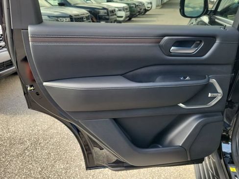 New 2026 Nissan Armada Platinum AWD/4WD image 13