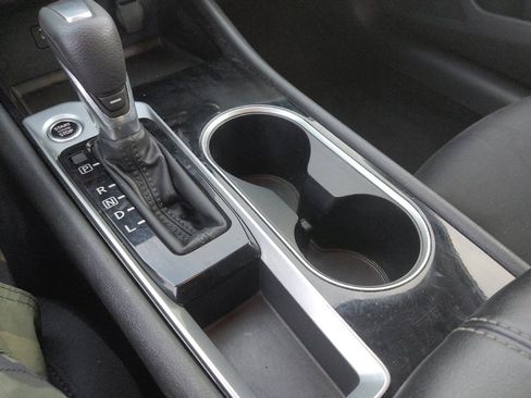 Used 2024 Nissan Altima 2.5 SV FWD image 26