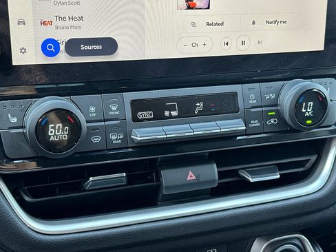 Certified 2025 Toyota Grand Highlander FWD image 21