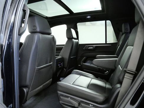Used 2025 Chevrolet Tahoe Z71 w/ Z71 Off-Road Package AWD/4WD image 15