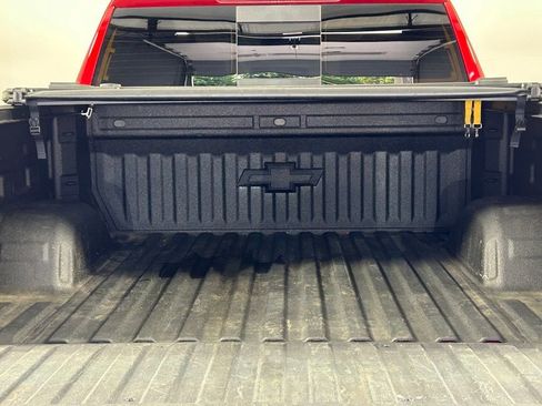 Used 2021 Chevrolet Silverado 1500 LTZ AWD/4WD image 15