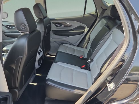 Certified 2024 GMC Terrain SLT FWD image 10