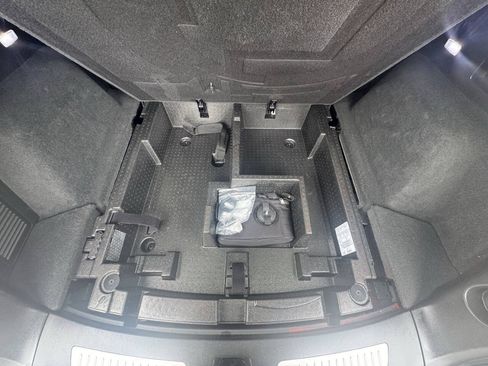 Used 2018 Cadillac XT5 FWD image 36
