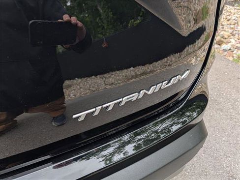 Used 2020 Ford Edge Titanium w/ Equipment Group 301A FWD image 22