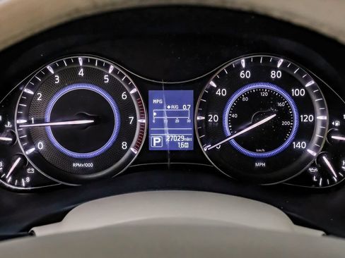 Used 2016 INFINITI QX80 2WD w/ Driver's Assistance Package image 25