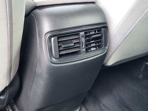 Used 2018 Honda CR-V LX image 29