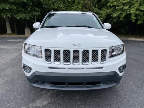 Used 2015 Jeep Compass High Altitude FWD image 3