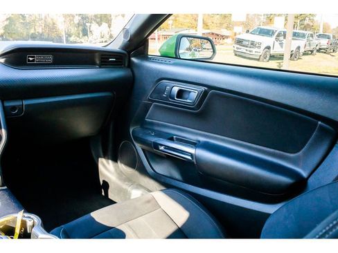 Used 2020 Ford Mustang Coupe image 13