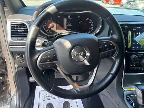 Used 2021 Jeep Grand Cherokee Limited AWD/4WD image 10