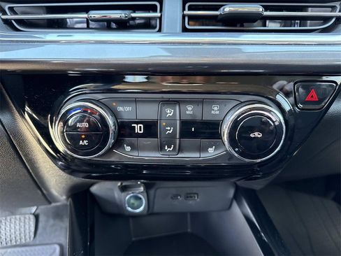 Used 2025 Chevrolet Trax ACTIV w/ Driver Confidence Package image 20