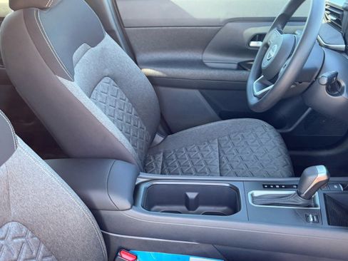 New 2026 Nissan Kicks SV image 12