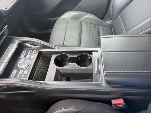 Certified 2024 Lincoln Nautilus Reserve w/ Jet Appearance Package (87T) AWD/4WD image 32