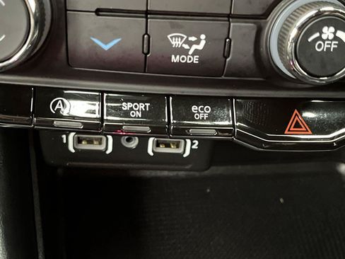 Used 2023 Dodge Durango GT AWD/4WD image 16