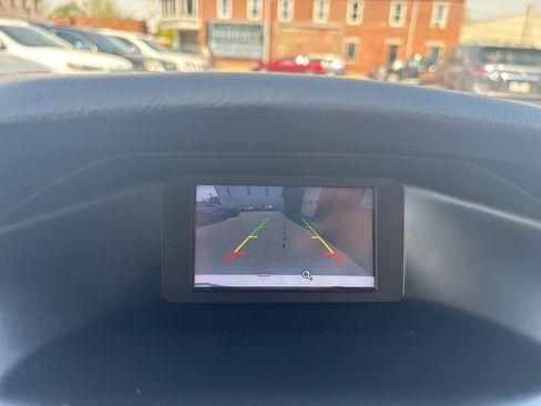 Used 2017 Ford Focus SE FWD image 21