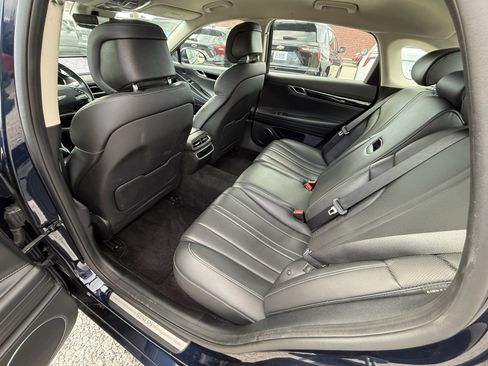 Used 2023 Genesis G80 2.5T image 19