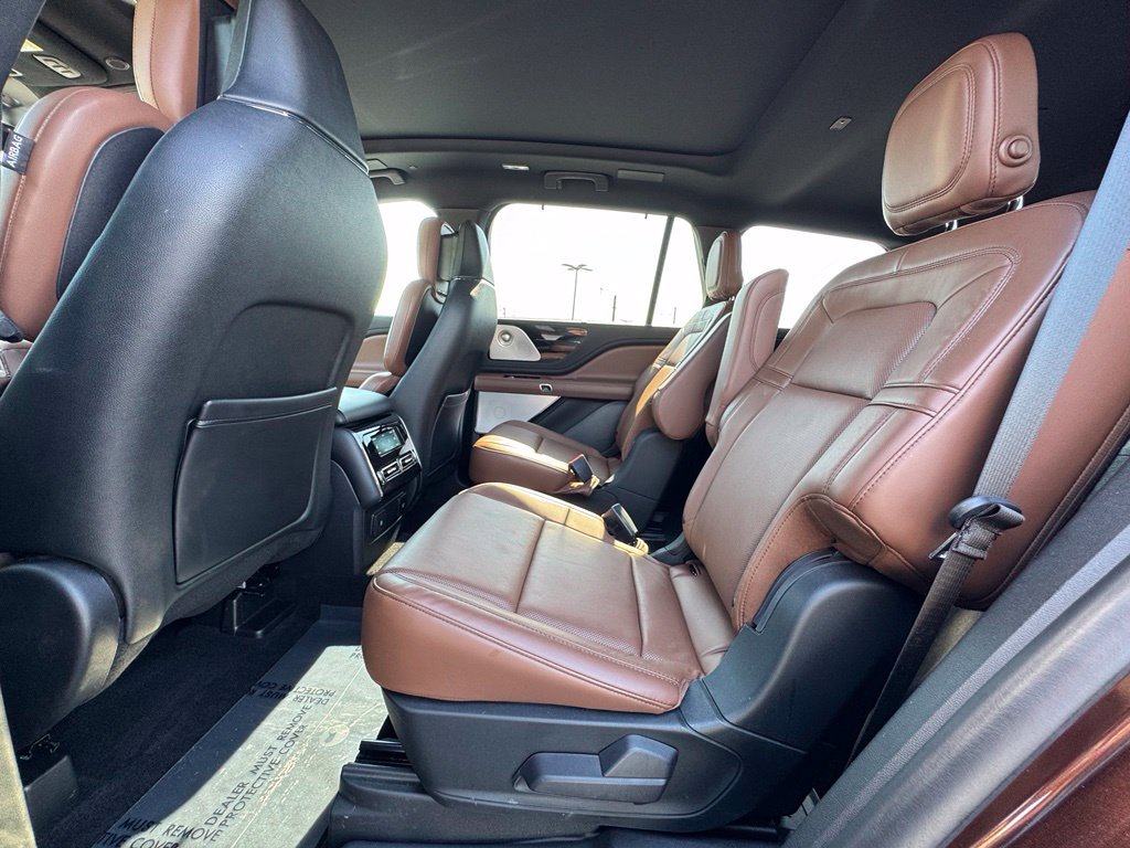 Used 2020 Lincoln Aviator Reserve w/ Equipment Group 202A AWD/4WD image 34