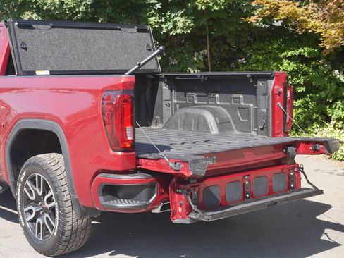 Used 2020 GMC Sierra 1500 AT4 w/ AT4 Premium Package AWD/4WD image 23