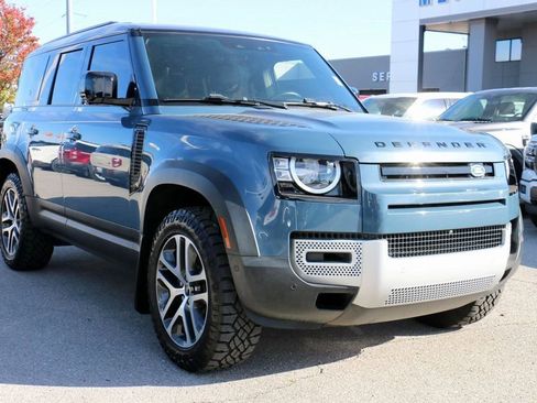 Used 2023 Land Rover Defender 110 S image 4