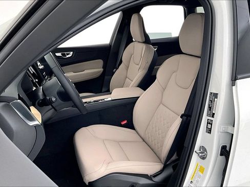 New 2026 Volvo XC60 B5 Core AWD/4WD image 24