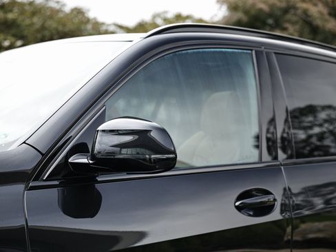 New 2026 BMW X5 xDrive40i w/ M Sport Package image 11