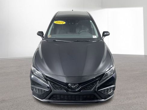 Used 2024 Toyota Camry SE image 44
