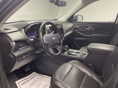 Used 2020 Chevrolet Traverse Premier FWD image 11