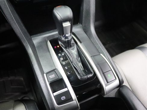 Used 2017 Honda Civic EX-L image 23