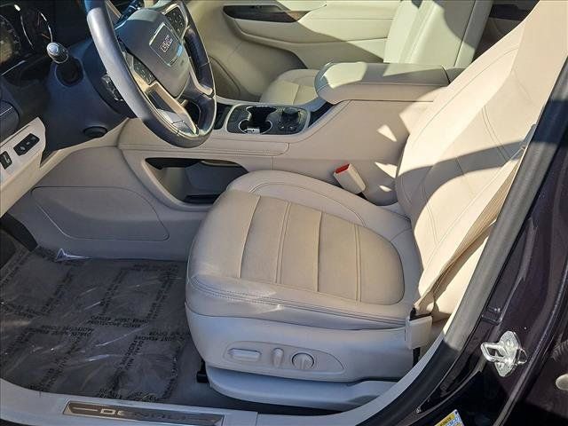Used 2021 GMC Acadia Denali w/ Denali Technology Package FWD image 17