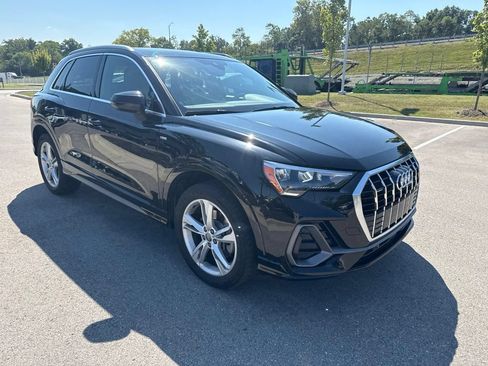 Used 2020 Audi Q3 2.0T Premium AWD/4WD image 1