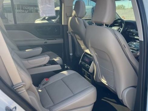 Used 2023 Lincoln Aviator Reserve w/ Equipment Group 201A image 27