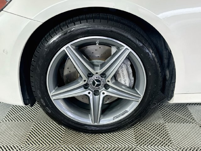 Used 2018 Mercedes-Benz E 300 4MATIC image 30