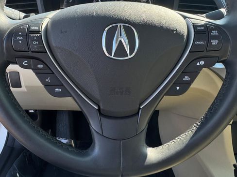 Used 2016 Acura ILX FWD image 19