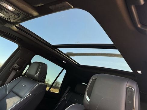 Certified 2023 Cadillac Escalade Sport w/ Touring Package image 21