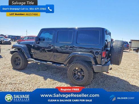 Used 2014 Jeep Wrangler Unlimited Sahara w/ Connectivity Group AWD/4WD image 3